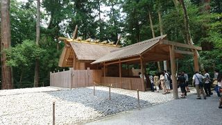 石段の上にある外宮別宮第１位