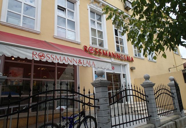 Rossmann & Lala