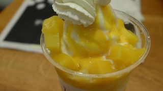 選ぶのに苦労するパフェ類