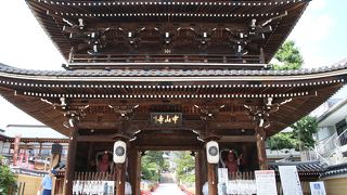 大本山中山寺は宝塚にある安産の聖地です。