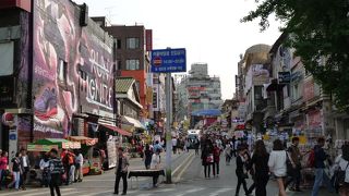 そぞろ歩きが楽しいエリアです