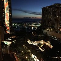 タパタワー11階部屋ラナイからの夜景