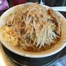 野菜増しラーメン200g 750円