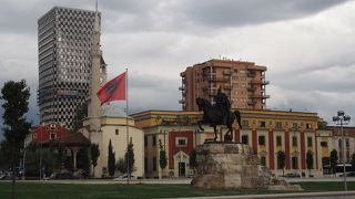 アルバニアの英雄