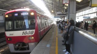 エアポート急行が運行