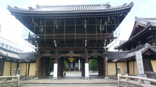 西本願寺の南側にある寺院です！