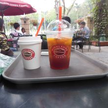 ハイランズ。コーヒーというレストラン。ここから見学