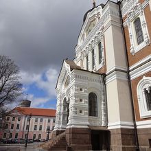 トームペアの丘の上から見るならこれくらい離れないと…