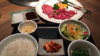 お手軽に美味しいお肉を食べるならランチメニューがお勧めです。