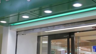 お土産を買える