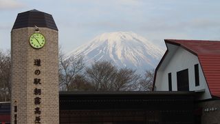 富士山をマジかに見ることができる道の駅