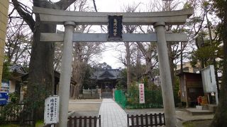 逗子の駅近くにあります