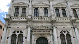 ティントレットの絵画が沢山あります