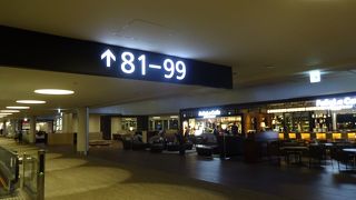 ワンワールド系、航空会社の発着ターミナル