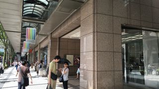 金沢の中心部にある百貨店