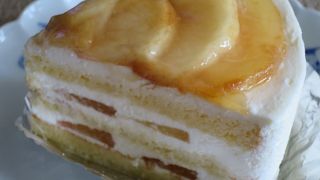 スポンジが粗い