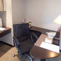 座り心地の良い椅子とテーブル