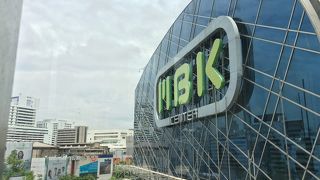 雑多な雰囲気がいい感じ。