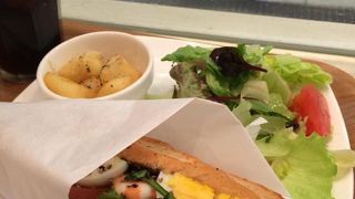 エキュート内カフェ