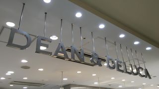  のれん街のDEAN&DELCA 