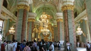 歴代皇帝が眠る