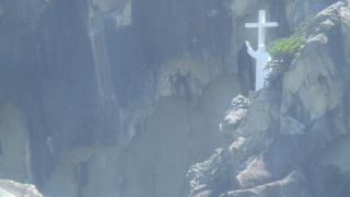 キリシタンの悲哀の歴史がここに見られるキリシタン洞窟です。