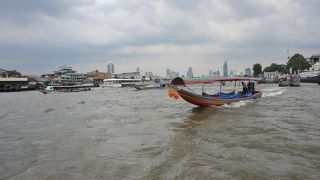 チャオプラヤー川でのディナークルーズは良い思い出