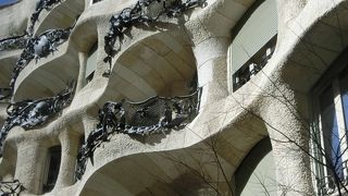 中に入らず車窓見学です