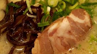 とんこつらーめん