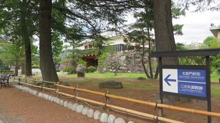 太鼓の音が聞こえてきそうです