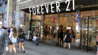 営業時間は驚きの朝8時～深夜2時