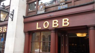 お高いですが、靴好きの方におすすめ