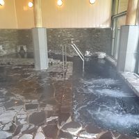 温泉ではありません。　ちょっと狭いかな？