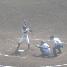 バックネット傍で臨場感ある打席を楽しむのも良いですね