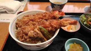 大海老の天麩羅がプリプリでした。