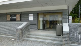 御殿を飾っている障壁画のオリジナルはここに・・・