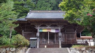 円空仏で有名な飛騨山中の古刹