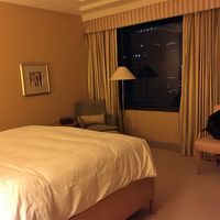 窓からは富の泉が見えました。