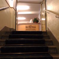 レセプションへ続く階段