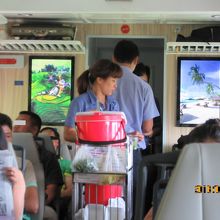 皿飯＋スープの車内販売