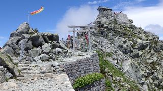 立山連峰の最高峰は大汝山になります
