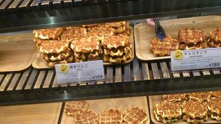 ワッフル専門店