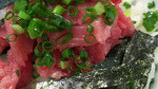 ラーメン屋のマグロ丼