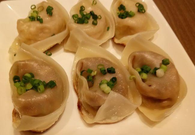 パクチーワンタン