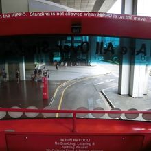 2階は暑いけど楽しい