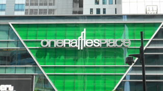 シティの通勤客が多い