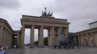 ホテルの目の前でライトアップが美しかった