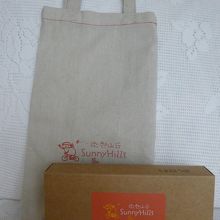 かわいいエコバックに入れてくれます