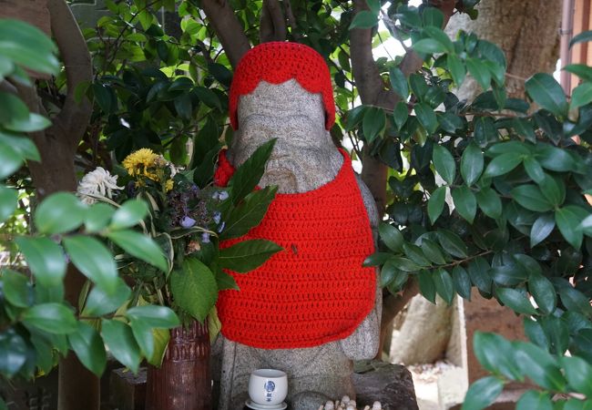 赤い前垂れを付けた寿老人