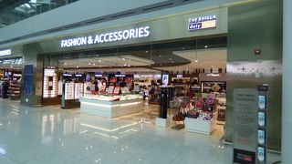 たくさんの店舗があります